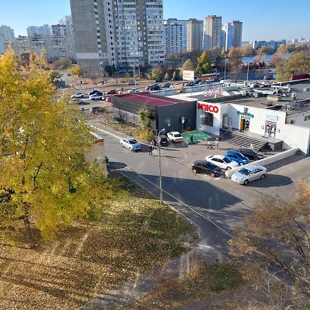 2к апартаменты ул.Ревуцкого 19/1 Киев Экстерьер фото
